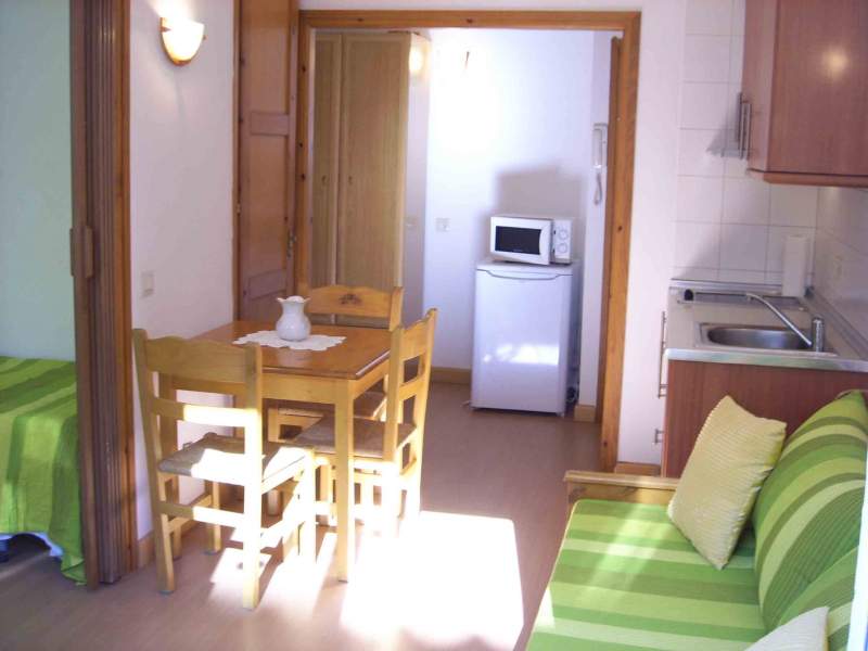 Apartment with roomy terrace Costa Brava