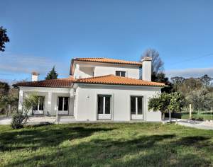 Renovated house in nature Portugal 
